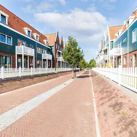 Houseboat In Marina, Cleaning Included * Volendam