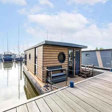 Botel Houseboat In Marina, Cleaning Included